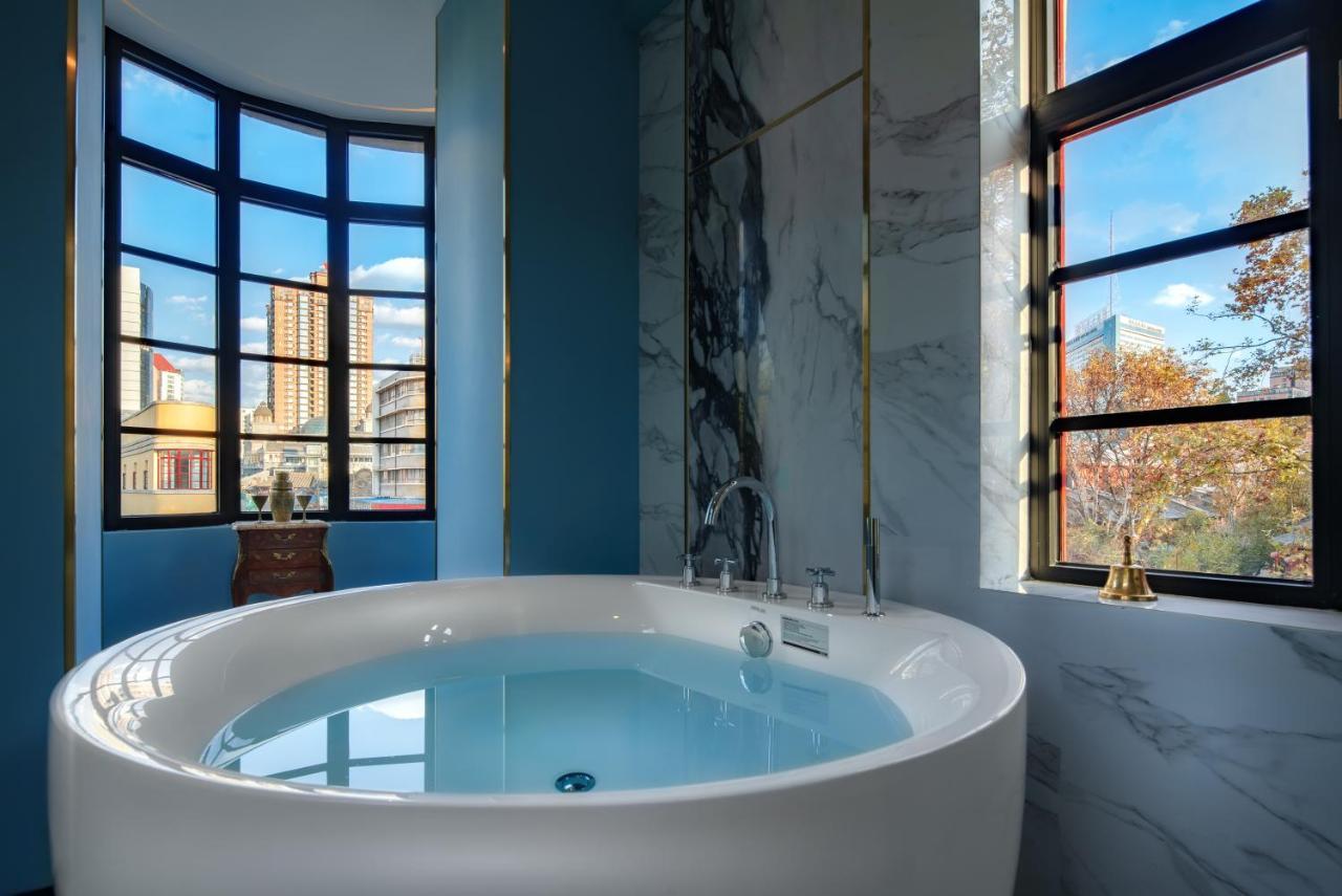 קונמינג Moon And Chalice Boutique Hotel מראה חיצוני תמונה